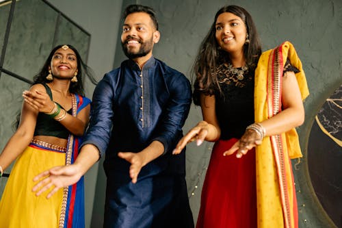 Weekends Bollywood Kids and Adults - Beyond 8 Studio