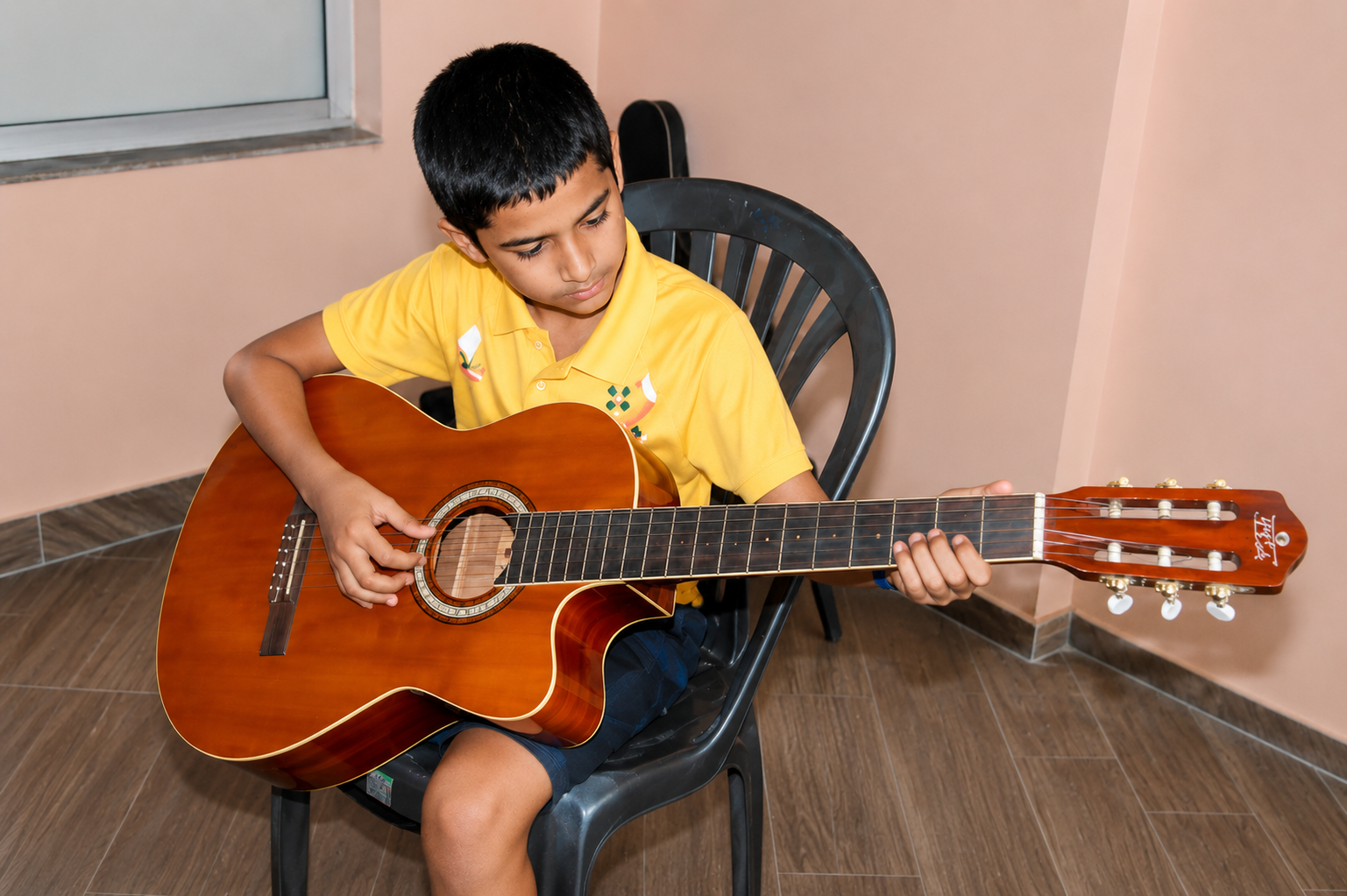 Guitar Classes For Kids And Adults - Image 1