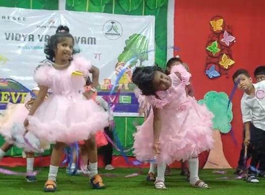 Semi-Classical Dance Classes For Kids And Adults