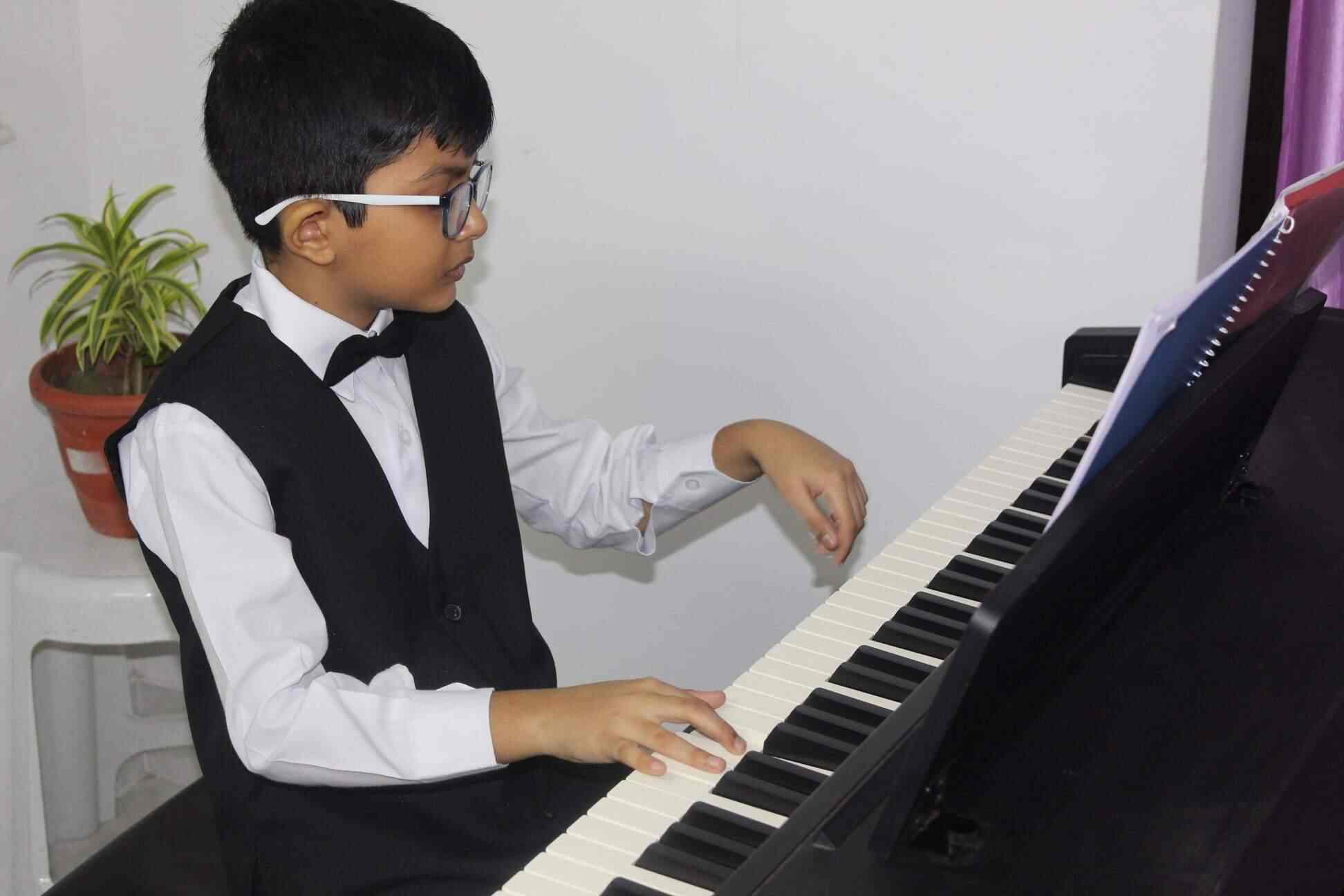 Piano Classes For Kids And Adults