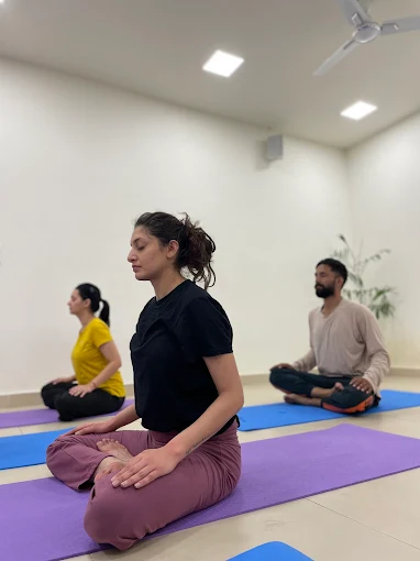 Yoga Institute of Delhi For Kids and Adults