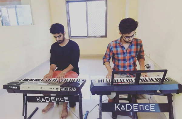 Keyboard Classes For Kids and Adults