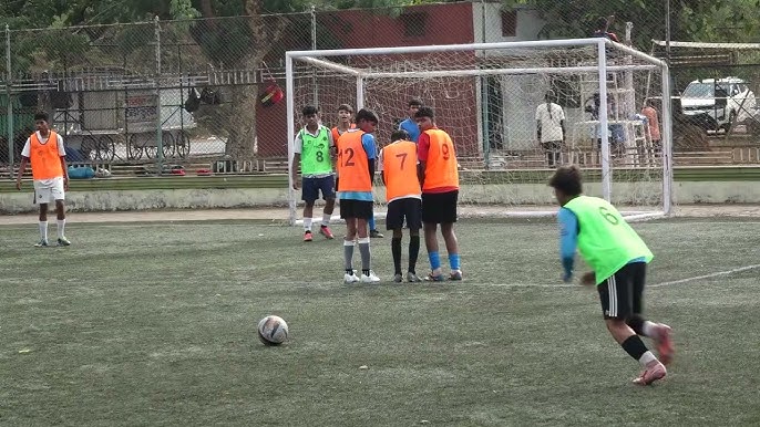 Football Coaching(Seniors 13 to 18 years) - TYGER-IKF S6