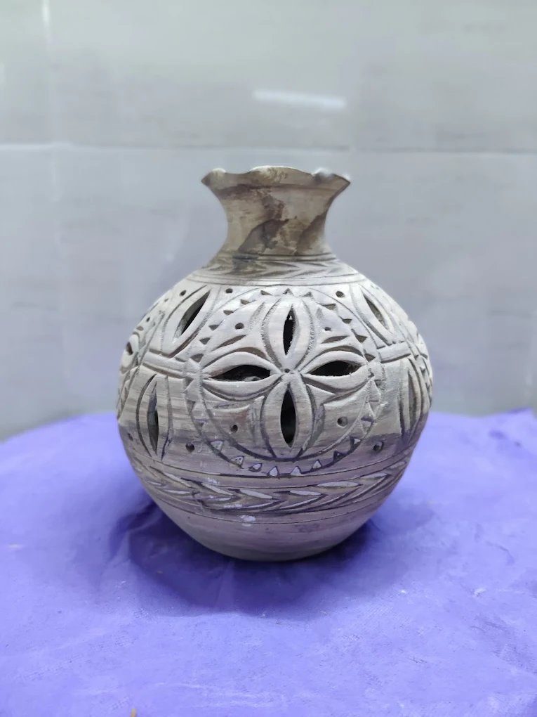 Pottery & Clay Art Classes For Kids and Adults - Prajapati Clay Hut - Image 1
