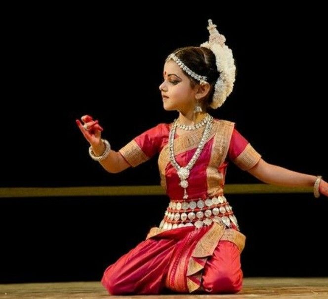 Kathak For Kids 3 Years To 6 Years - PT. Bhimsen Joshi Sangeet Academy - Image 1