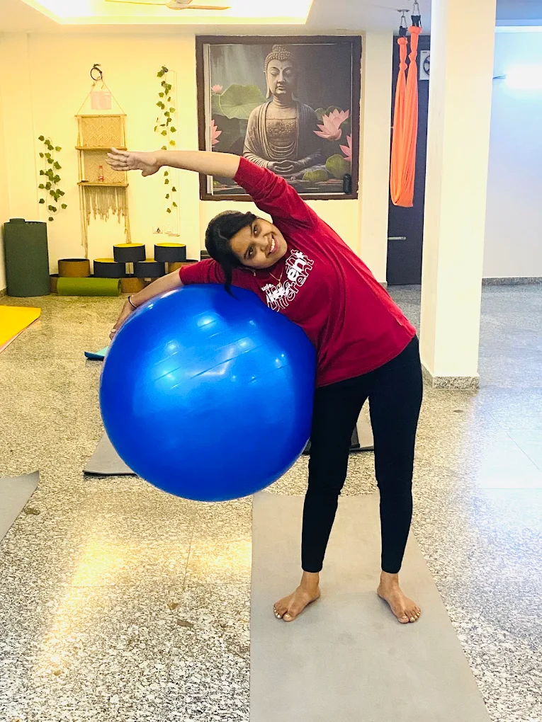 Studio Yoga Group Session For Adults Online - Ved Yoga Shala International Yoga Teachers