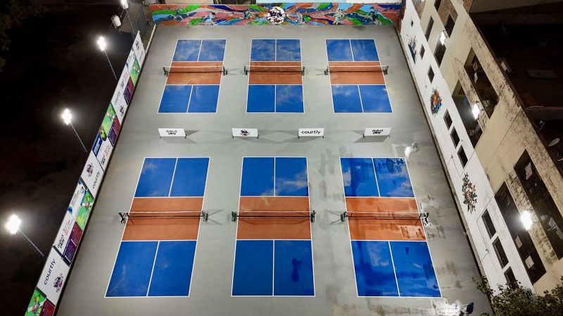 Pickleball Courts at Pickle Roar