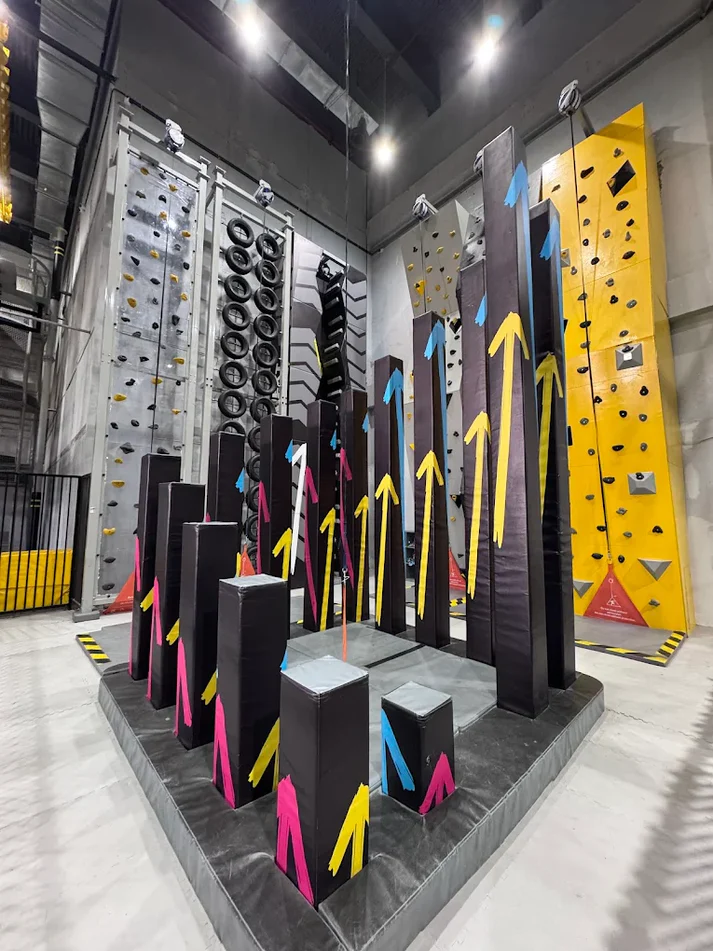 BOUNCE - Image 1