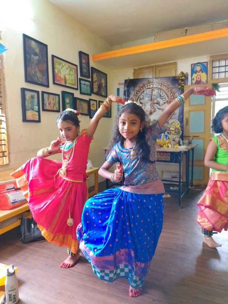 Kathak For Kids 6 Years to 9 Years - PT. Bhimsen Joshi Sangeet Academy - Image 1