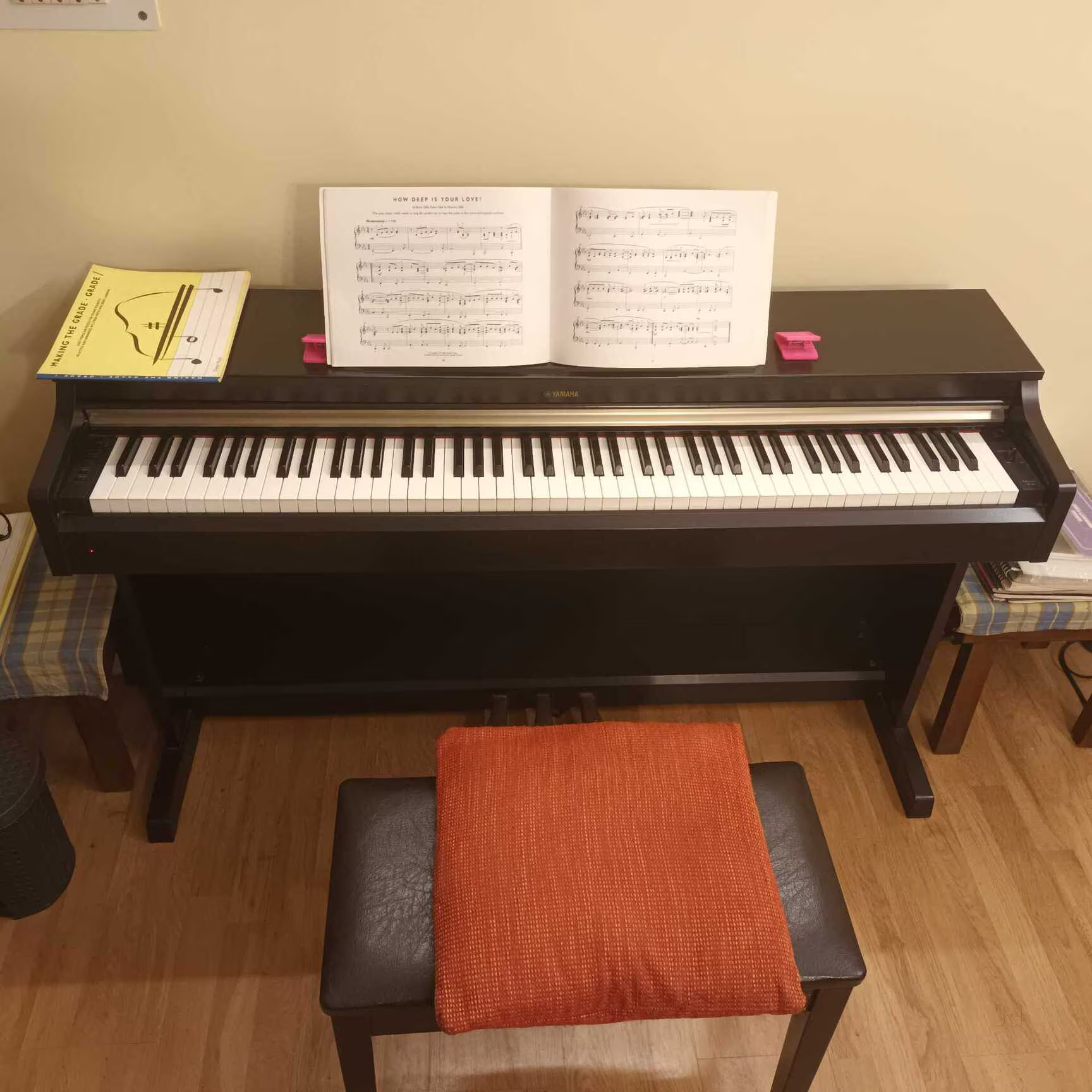 Piano Classes For Kids and Adults - Swaram Performing Arts - Image 1