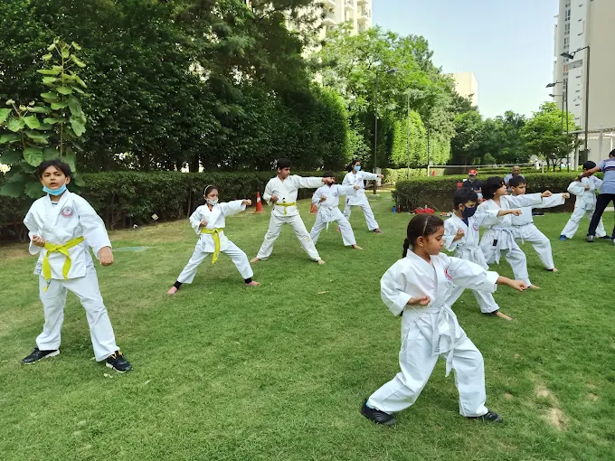 Kick Boxing Classes For kids and Adults - Do karate Martial Arts 
