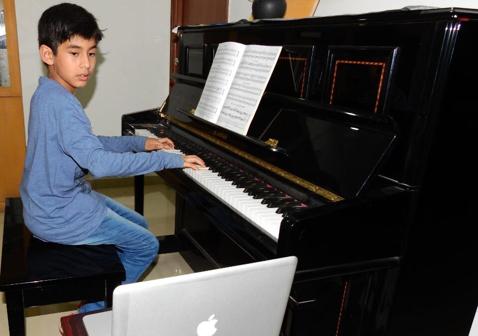 Piano Classes For Kids and Adults 