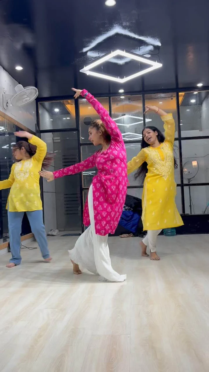 Semiclassical Dance Classes For Kids and Adults