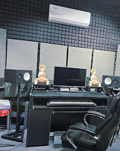 Vocal Classes at Aavaaz School Of Music - Image 1