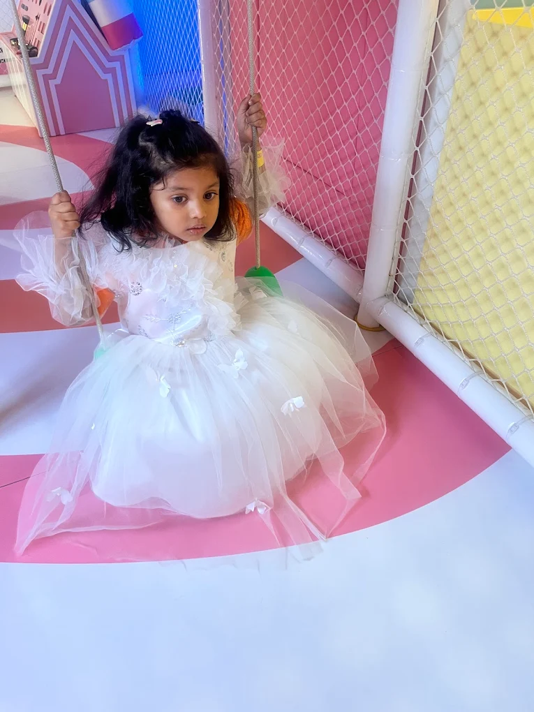 Buzzinga Indoor Play Area - Image 1
